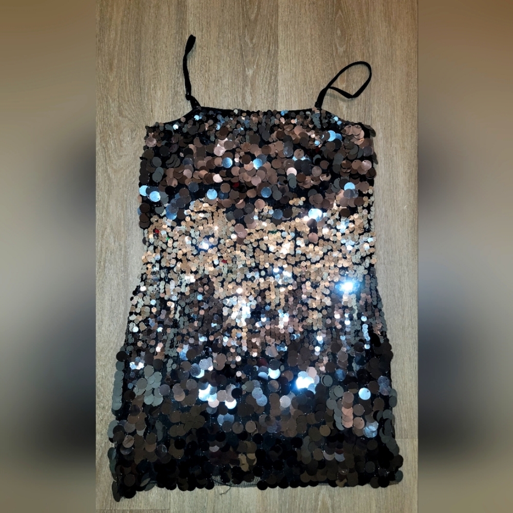 Crystal Sky Sequin party dress Size M